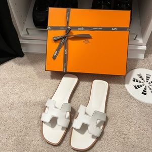 Authentic Hermès Oran Sandal